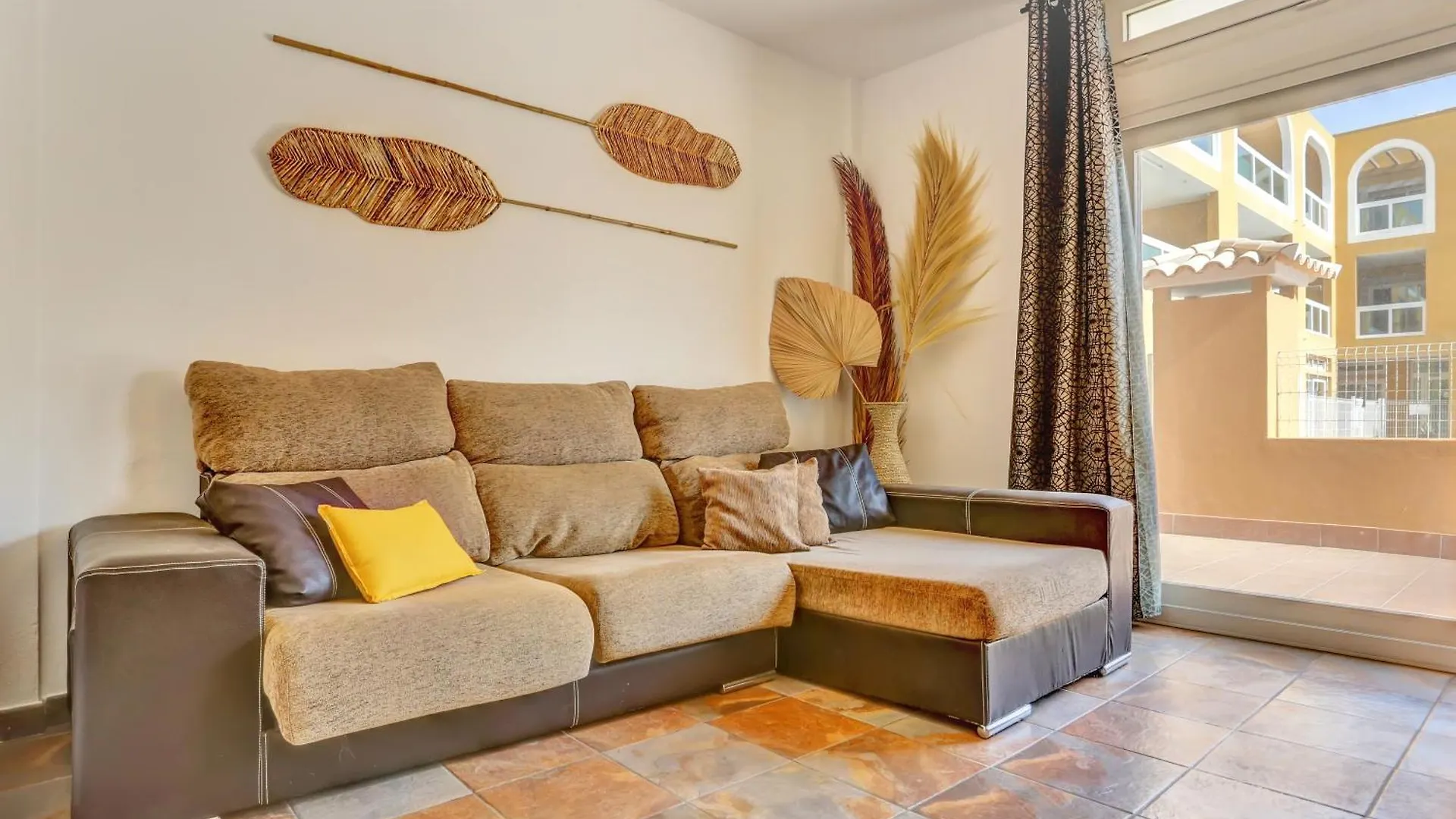 La Concha Beach Apartments With Pool For Kids! El Cotillo